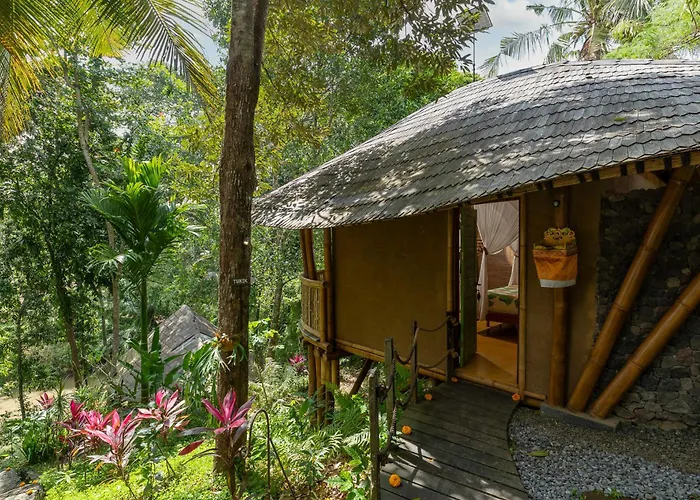 Bamboo Turtles Lodge
