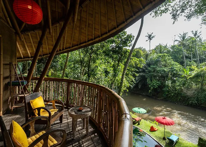 Bamboo Turtles Lodge
