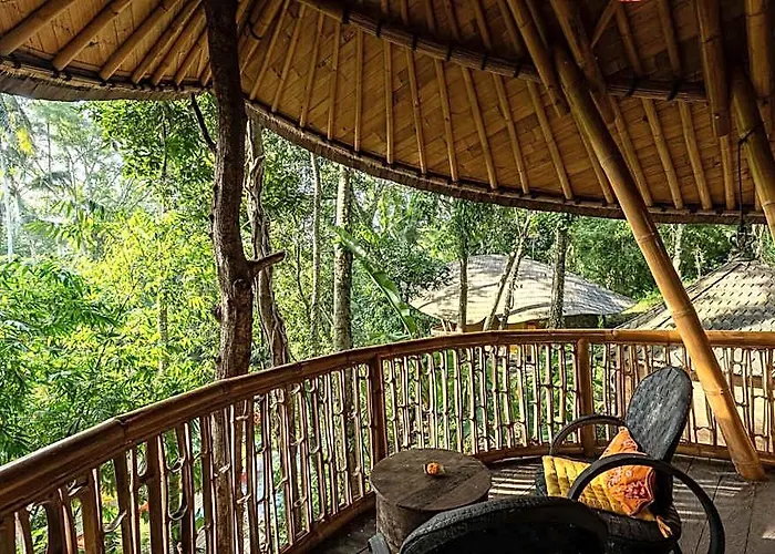 Bamboo Turtles Lodge