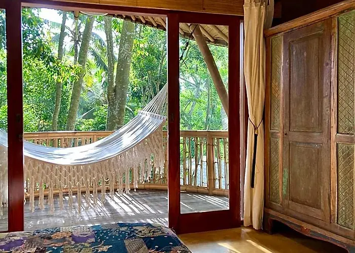 Bamboo Turtles Lodge