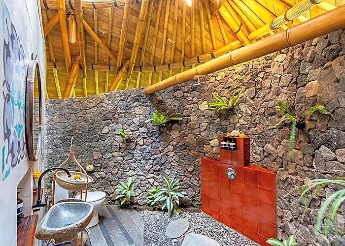 Bamboo Turtles Lodge *